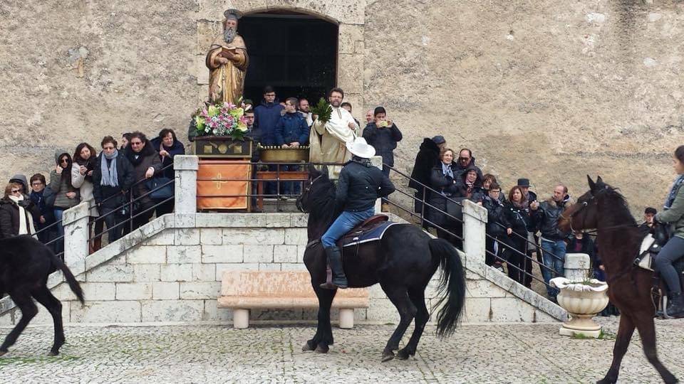 visit palazzo adriano - Sant'Antonio Abate e la benedizione degli animali